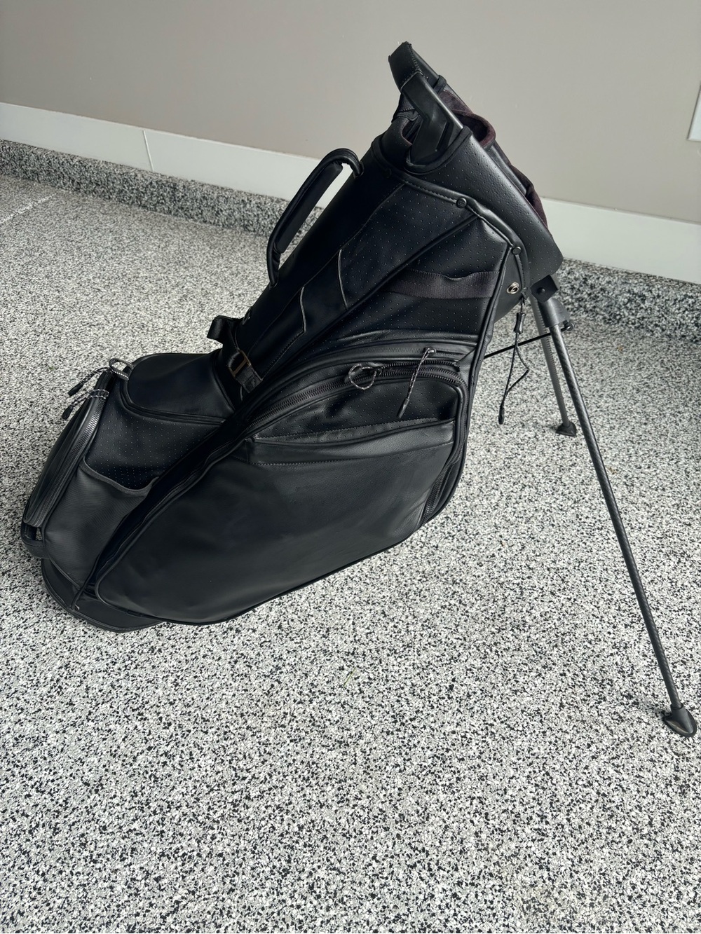 OGIO Shadow Golf Stand Bag - Picture 3 of 13
